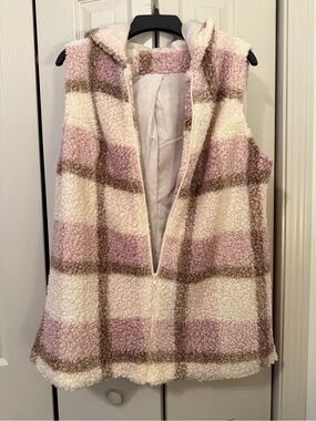 SHEIN Curve- Pink and Cream plaid Hooded Teddy Vest